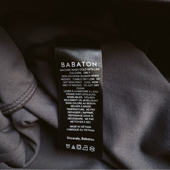 Aritzia Babaton Contour Square Neck LS Bodysuit Elegant Charcoal - Size Small - Picture 7 of 8